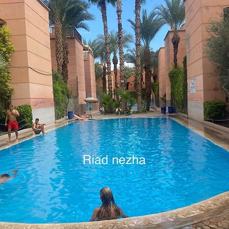 Riad Nezha Avec Jacuzzi Et 3 Piscines Au Coeur De Marrakesh Luaran gambar