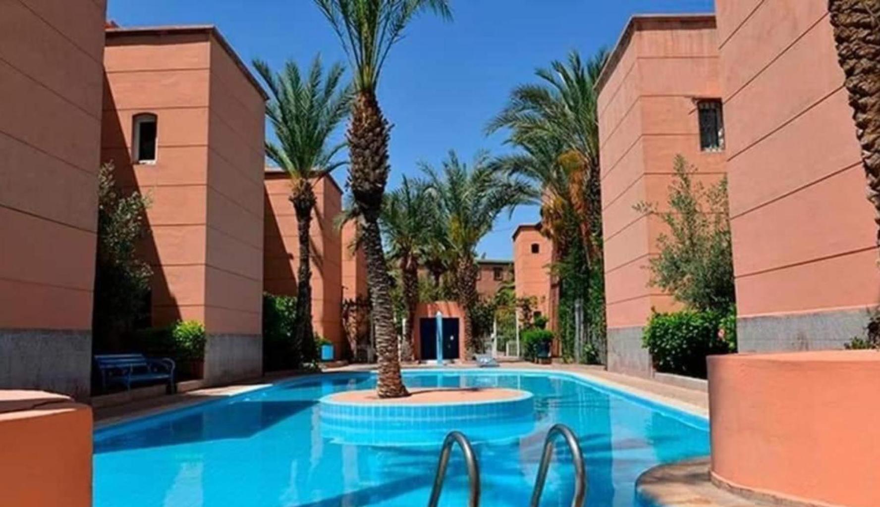 Riad Nezha Avec Jacuzzi Et 3 Piscines Au Coeur De Marrakesh Luaran gambar