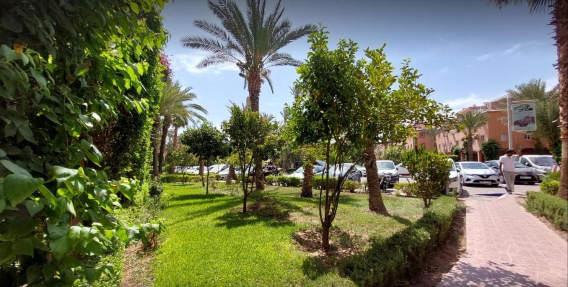 Riad Nezha Avec Jacuzzi Et 3 Piscines Au Coeur De Marrakesh Luaran gambar