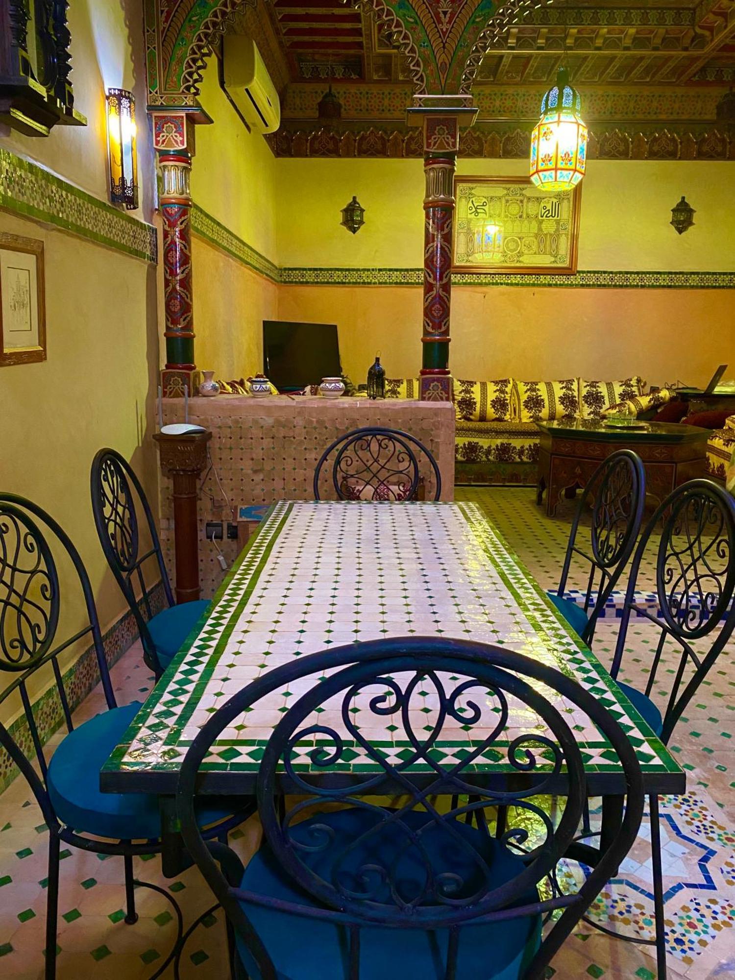 Riad Nezha Avec Jacuzzi Et 3 Piscines Au Coeur De Marrakesh Luaran gambar