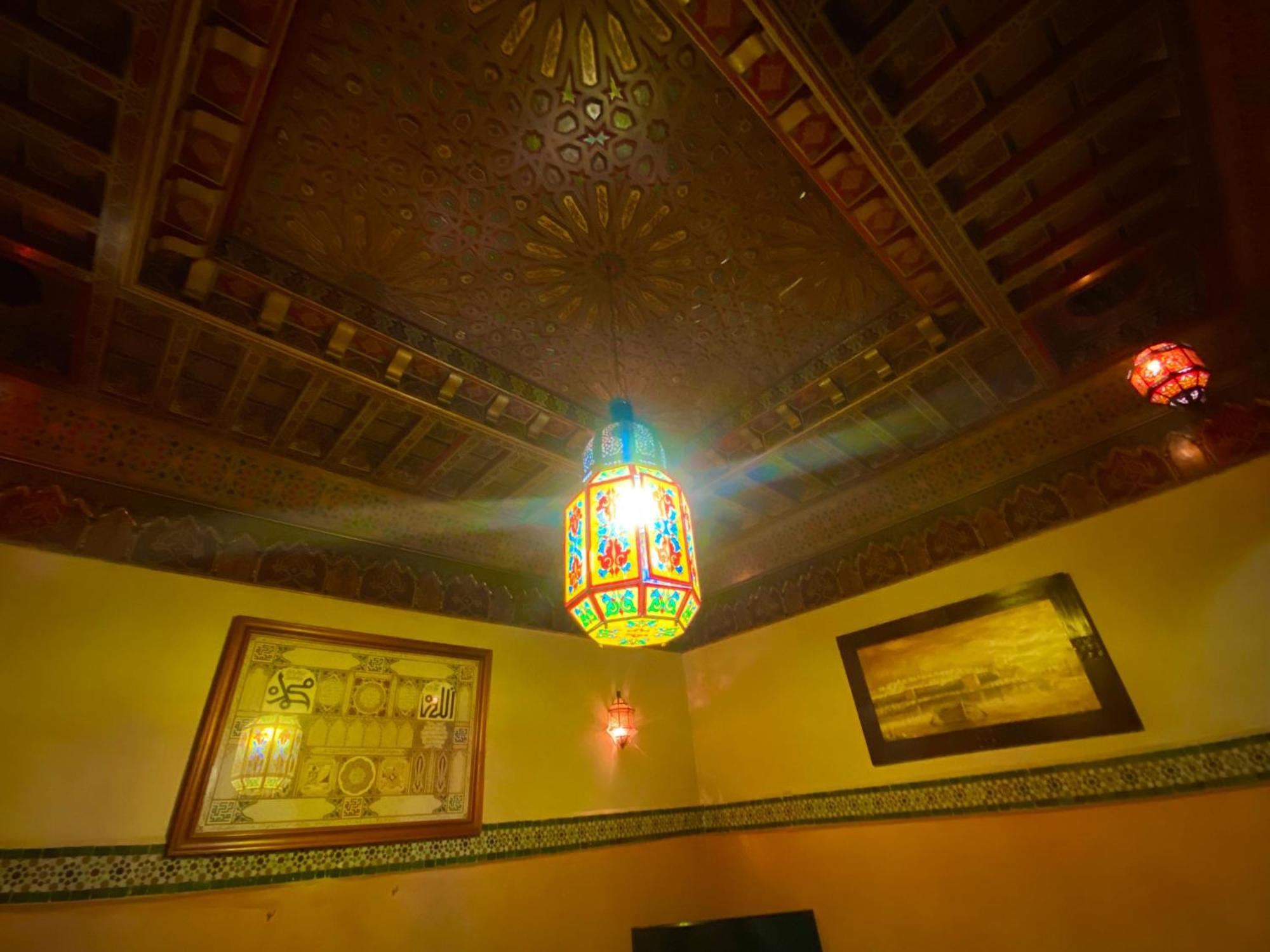 Riad Nezha Avec Jacuzzi Et 3 Piscines Au Coeur De Marrakesh Luaran gambar