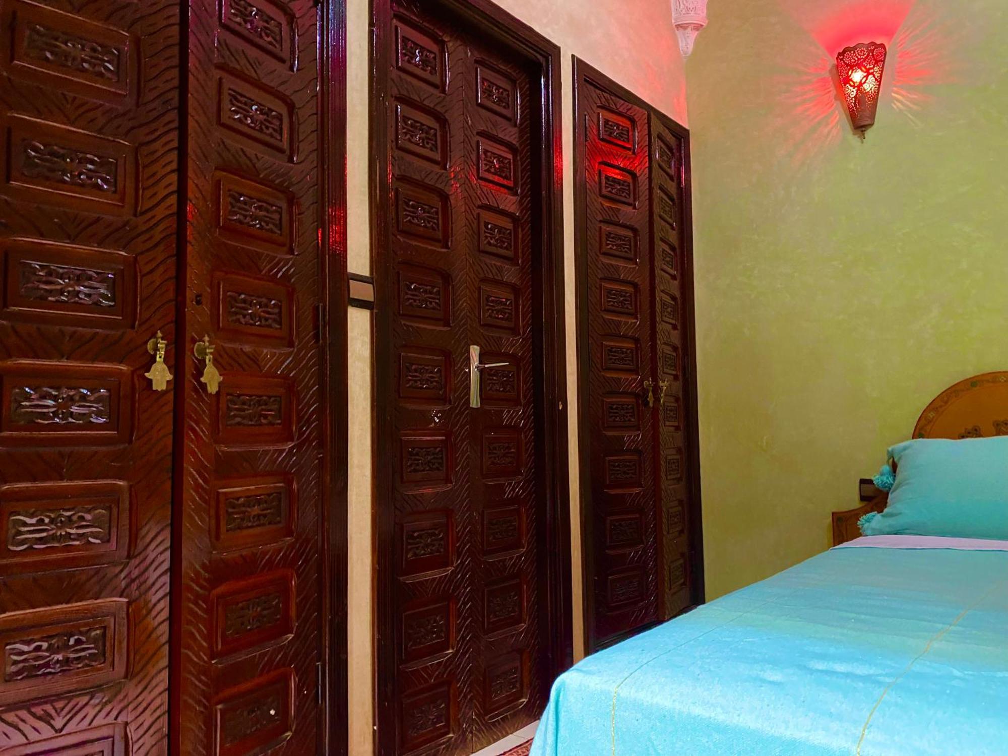 Riad Nezha Avec Jacuzzi Et 3 Piscines Au Coeur De Marrakesh Luaran gambar