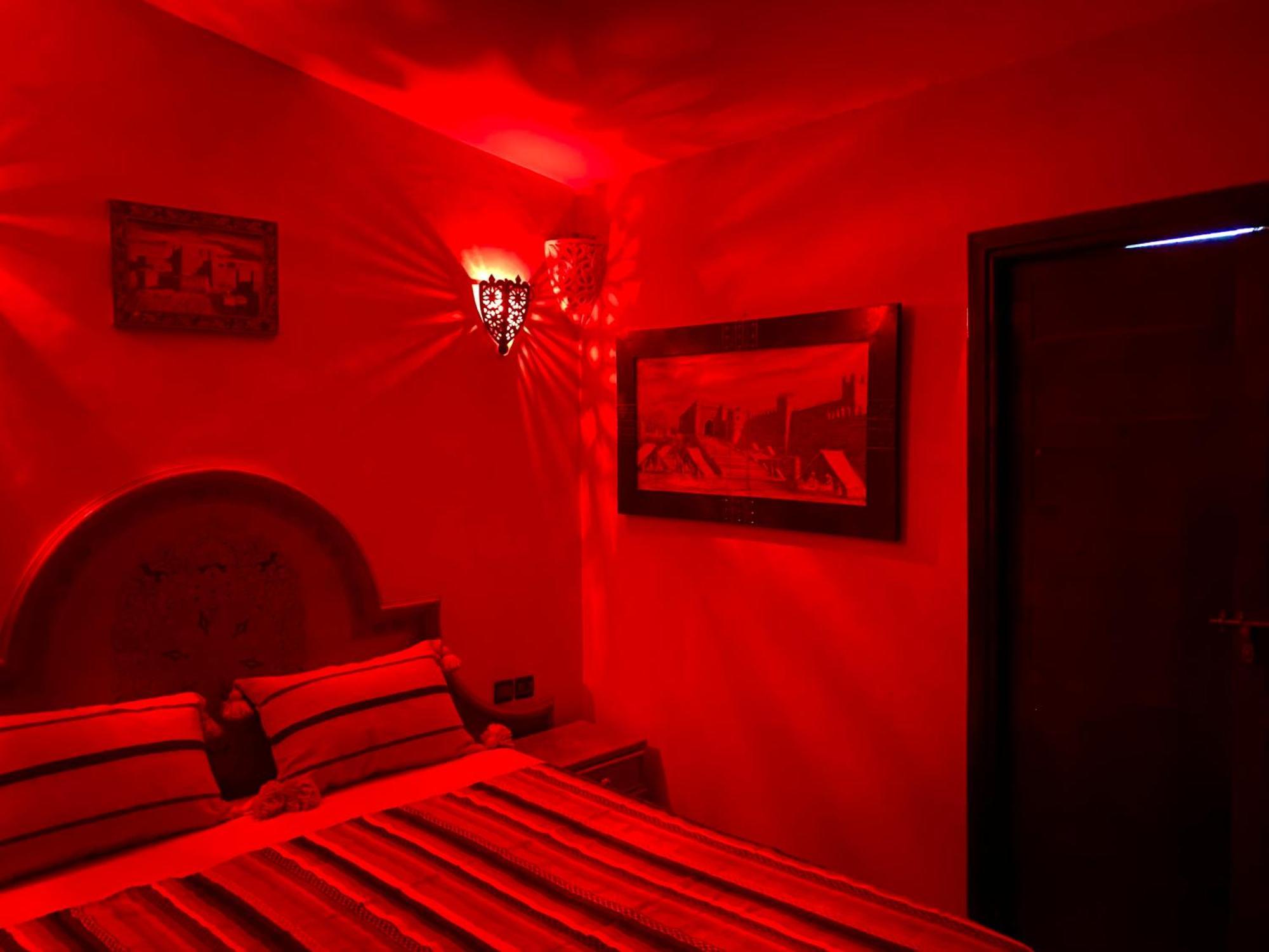 Riad Nezha Avec Jacuzzi Et 3 Piscines Au Coeur De Marrakesh Luaran gambar