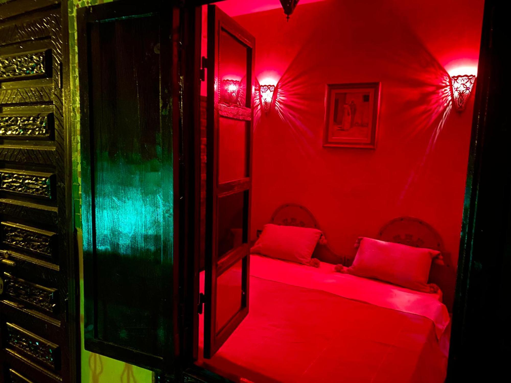 Riad Nezha Avec Jacuzzi Et 3 Piscines Au Coeur De Marrakesh Luaran gambar