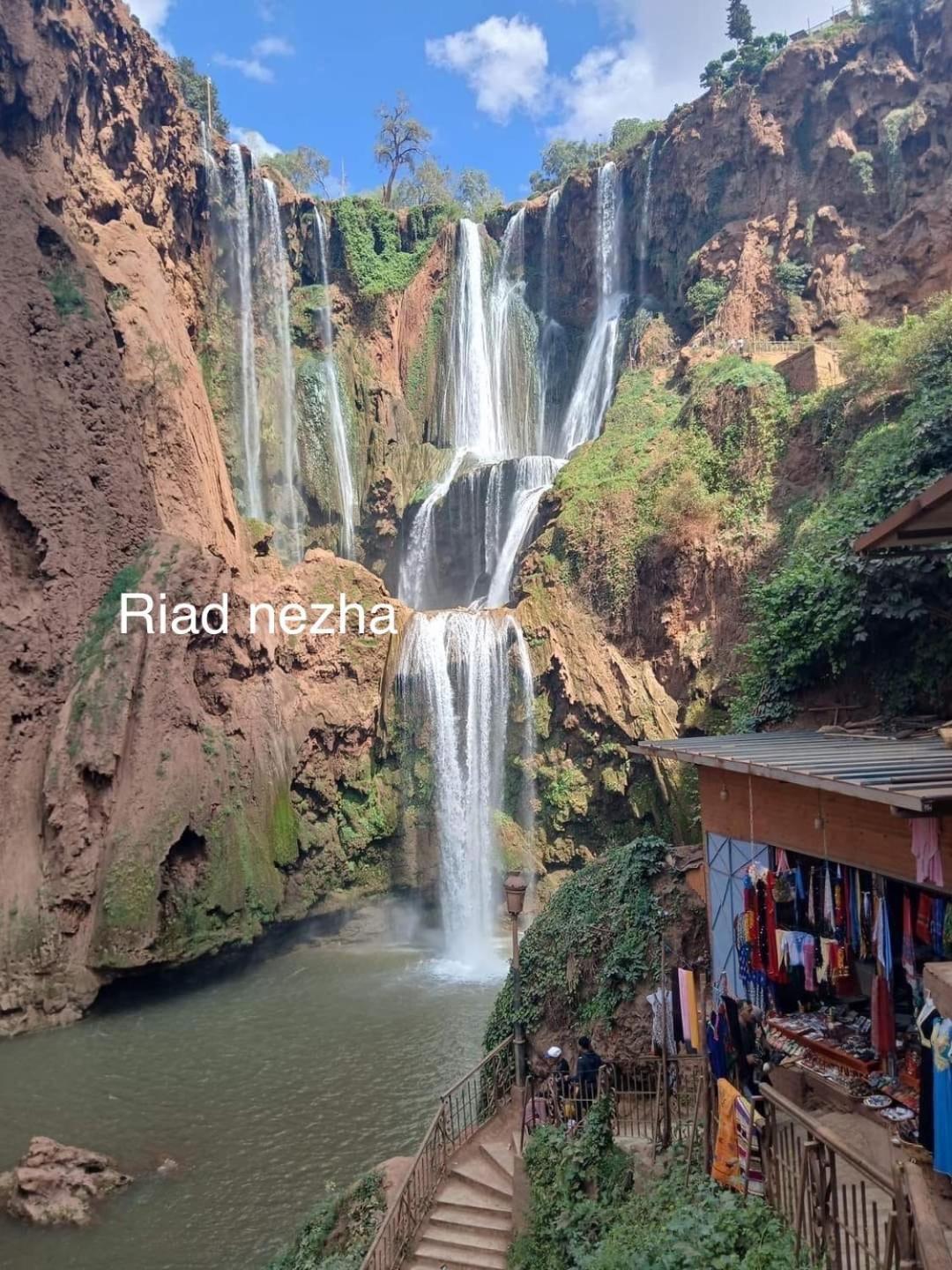 Riad Nezha Avec Jacuzzi Et 3 Piscines Au Coeur De Marrakesh Luaran gambar