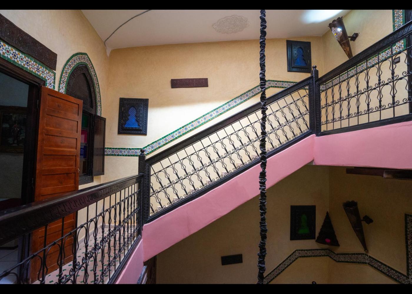 Riad Nezha Avec Jacuzzi Et 3 Piscines Au Coeur De Marrakesh Luaran gambar